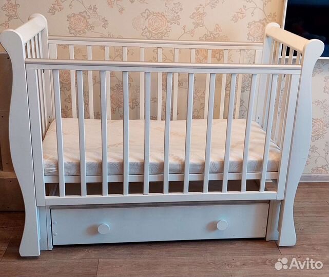 Кроватка Лель с маятником