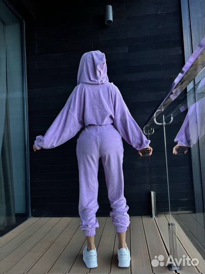 Спортивный костюм женский