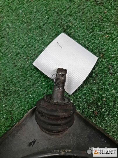 Рычаг передний правый toyota crown