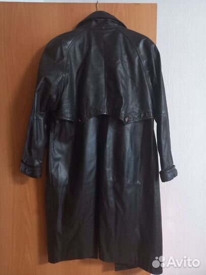 Кожаный плащ, пальто