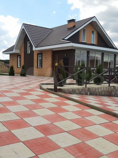 Коттедж 235 м² на участке 8 сот.