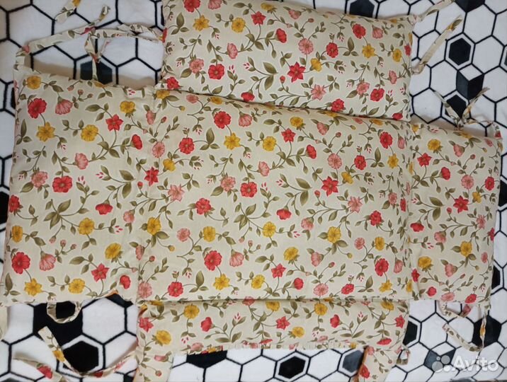 Лежанка, гамак для кошек