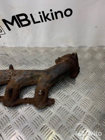 Blow off правый Cadillac Escalade III GMT900 L92