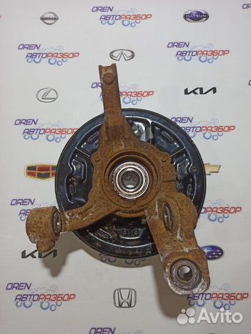 Кулак поворотный задний левый Nissan Terrano D10