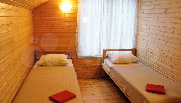 Коттедж 210 м² на участке 7 сот.