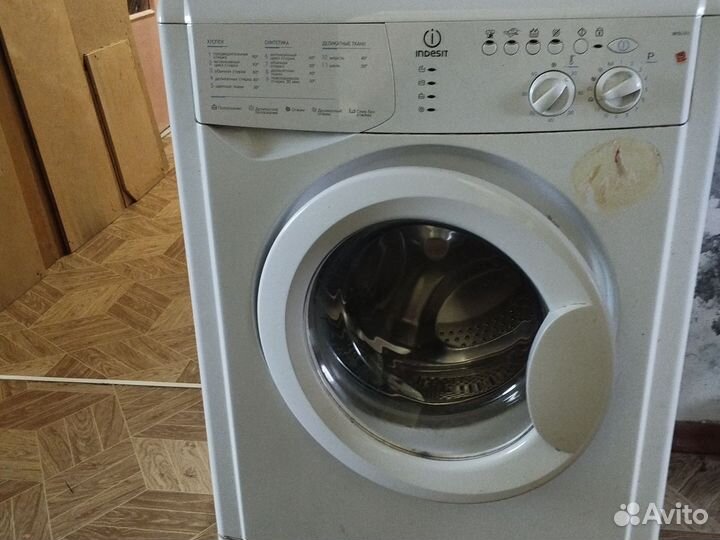 Стиральная машина indesit