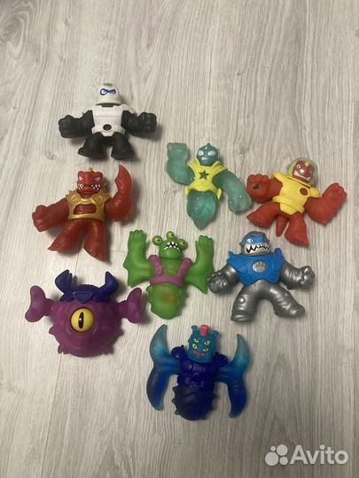 Тянущиеся игрушки Гуджитсу (Goojitzu)