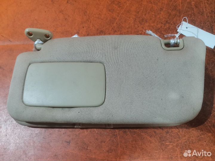 Козырек от солнца на Subaru Forester SG5