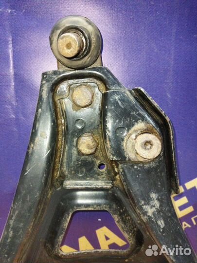 Рычаг подвески передний правый Renault Kangoo 1 KC