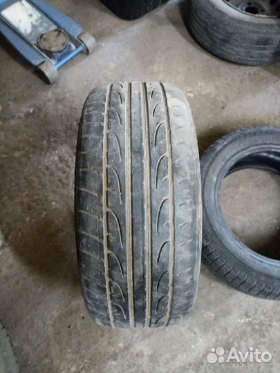 Dunlop SP Sport Maxx 215/45 R16