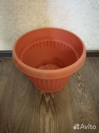 Кашпо для цветов