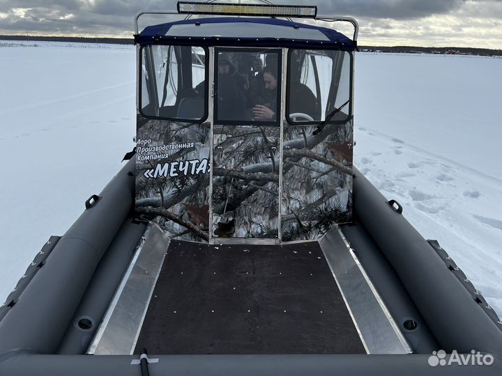 Аэролодка «Бриз 555»