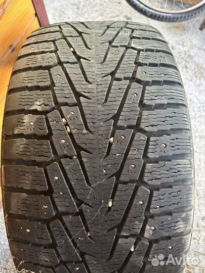 Nokian Tyres Hakkapeliitta 7 SUV 295/40 R21