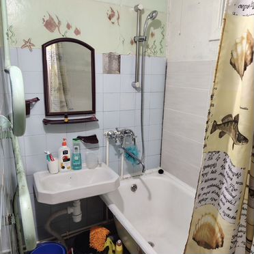 4-к. квартира, 65 м², 2/5 эт.