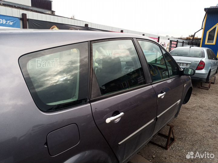 Стекла Renault Grand Scenic 2 2005г