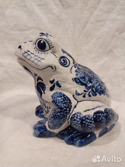 Лягушка большая гжель