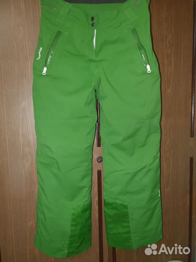 Костюм горнолыжный,тройка