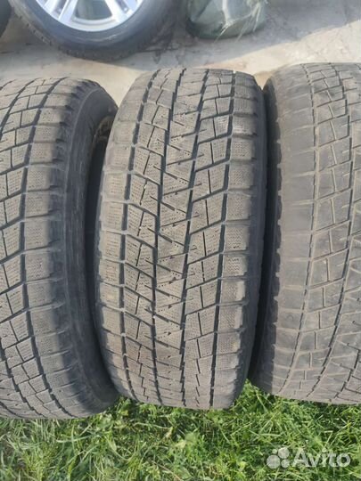 Bridgestone Blizzak DM-V1 255/55 R18