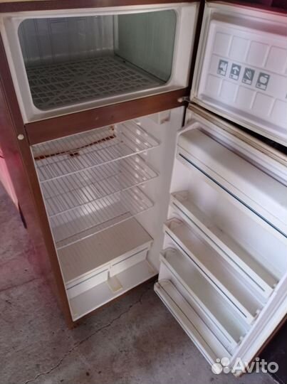 Холодильники б у