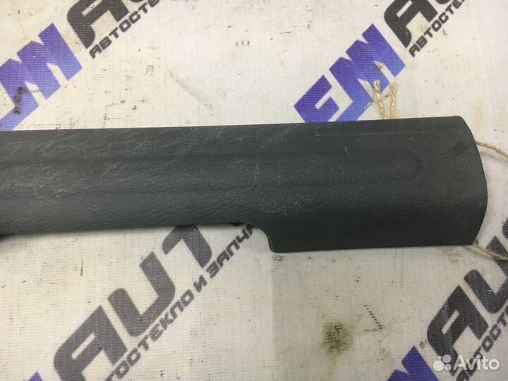 Накладка порога передняя правая Шевроле Ланос