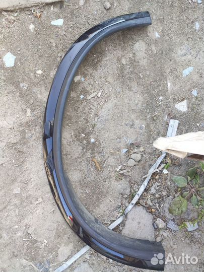 Накладка арки крыла передняя правая Volvo XC90