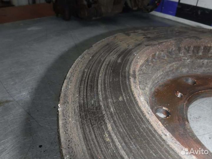 Диск тормозной передний правый Mitsubishi Pajero