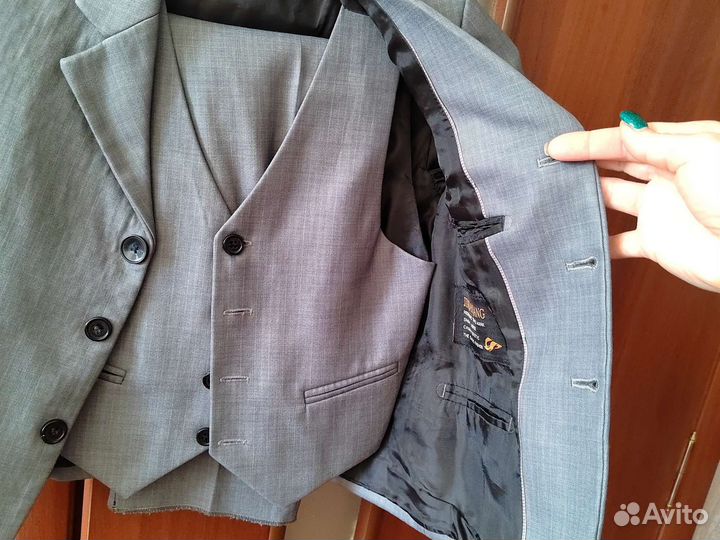 Школьный костюм