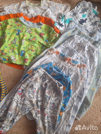 Продам детские вещи