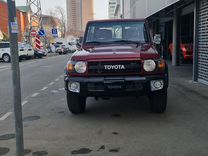 Toyota Land Cruiser 4.0 MT, 2022, 3 000 км, с пробегом, цена 6 500 000 руб.