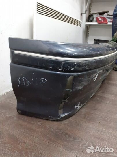 Бампер передний Toyota Hiace