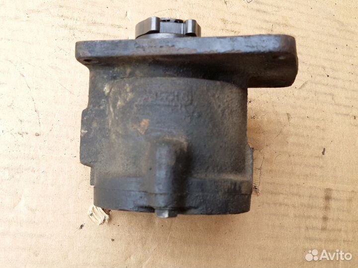 Вакуумный насос тормозов Рено Мастер 1 v2.5 TD