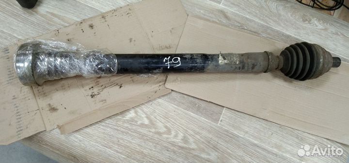 Привод правый VW Jetta 6