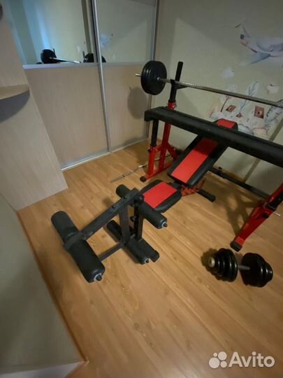 Тренажер для жима с комплектом