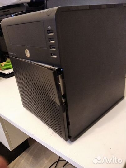 Сервер HP Proliant MicroServer N36L