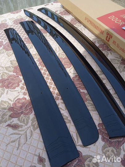 Дефлекторы окон Тойота Витц. Тойота Ярис