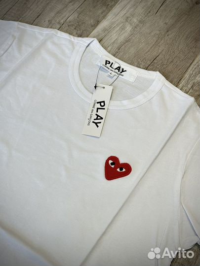 Футболка comme des garcons play самая популярная