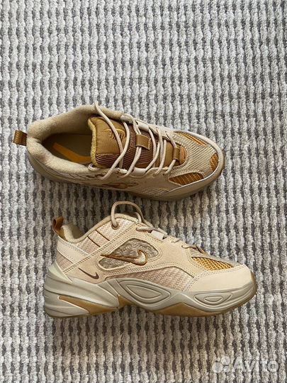 Кроссовки женские 38 размер