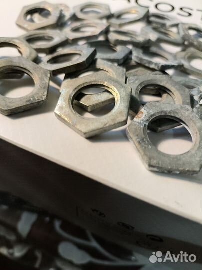 Гайки и болты