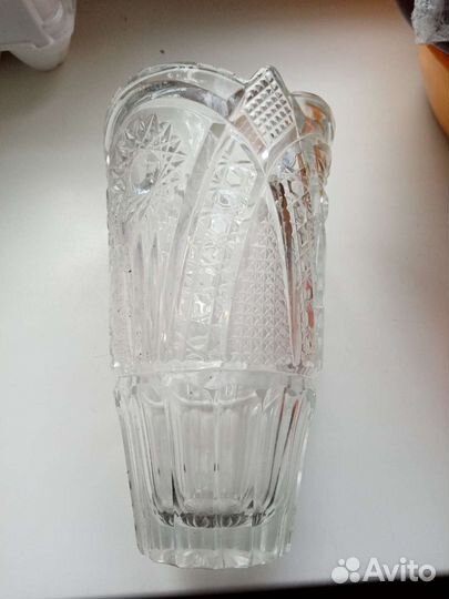 Хрустальная ваза