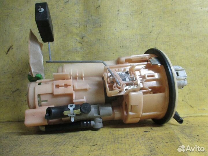 Бензонасос Toyota Mark ii GX110