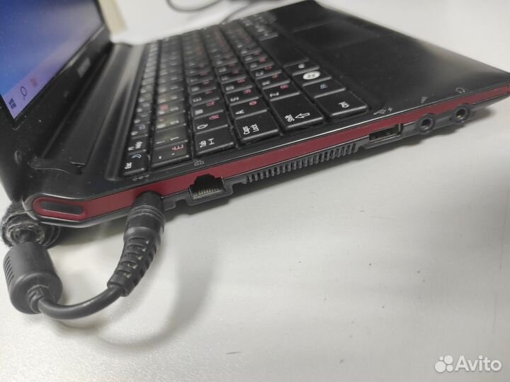 Нетбук Экран 10.1 Потому что нетбук