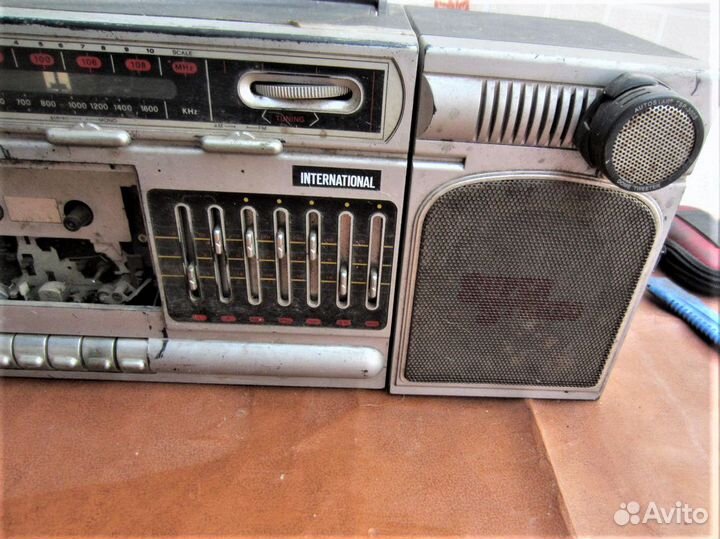 Магнитола International 7227 под ремонт