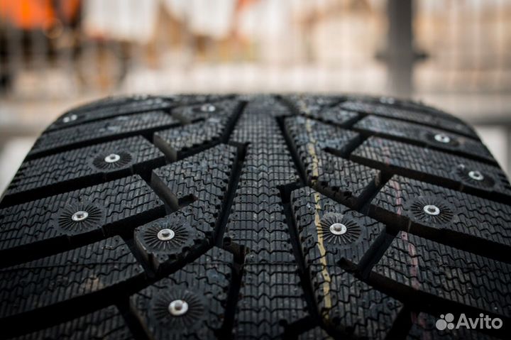 Toyo Observe G3-Ice 275/40 R22