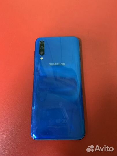 Samsung Galaxy A50, 4/64 ГБ