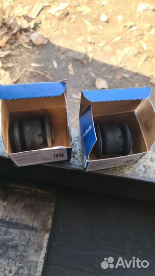 Сайлентблок рычага передней подвески Volkswagen