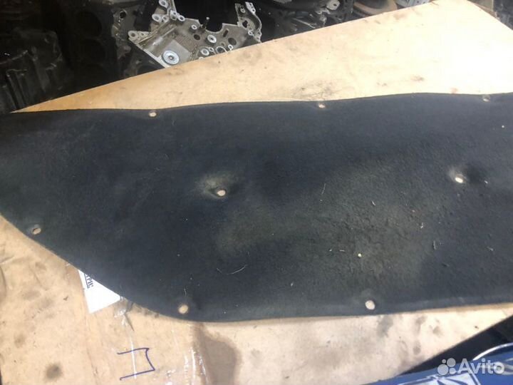 Шумоизоляция капота (шуба) Mercedes-Benz R-Klass