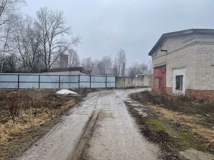 Помещение свободного назначения и земля промназнач