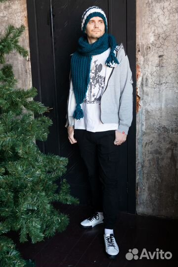 Комплект шапка и шарф вязаный спицами Ручная работ