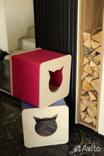 Домик с когтеточкой для кошки 