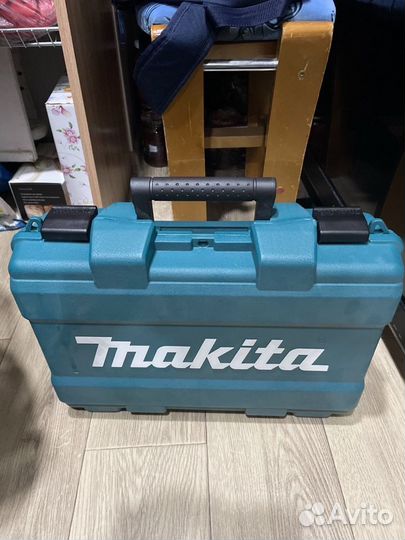 Шуруповерт makita 14.4V